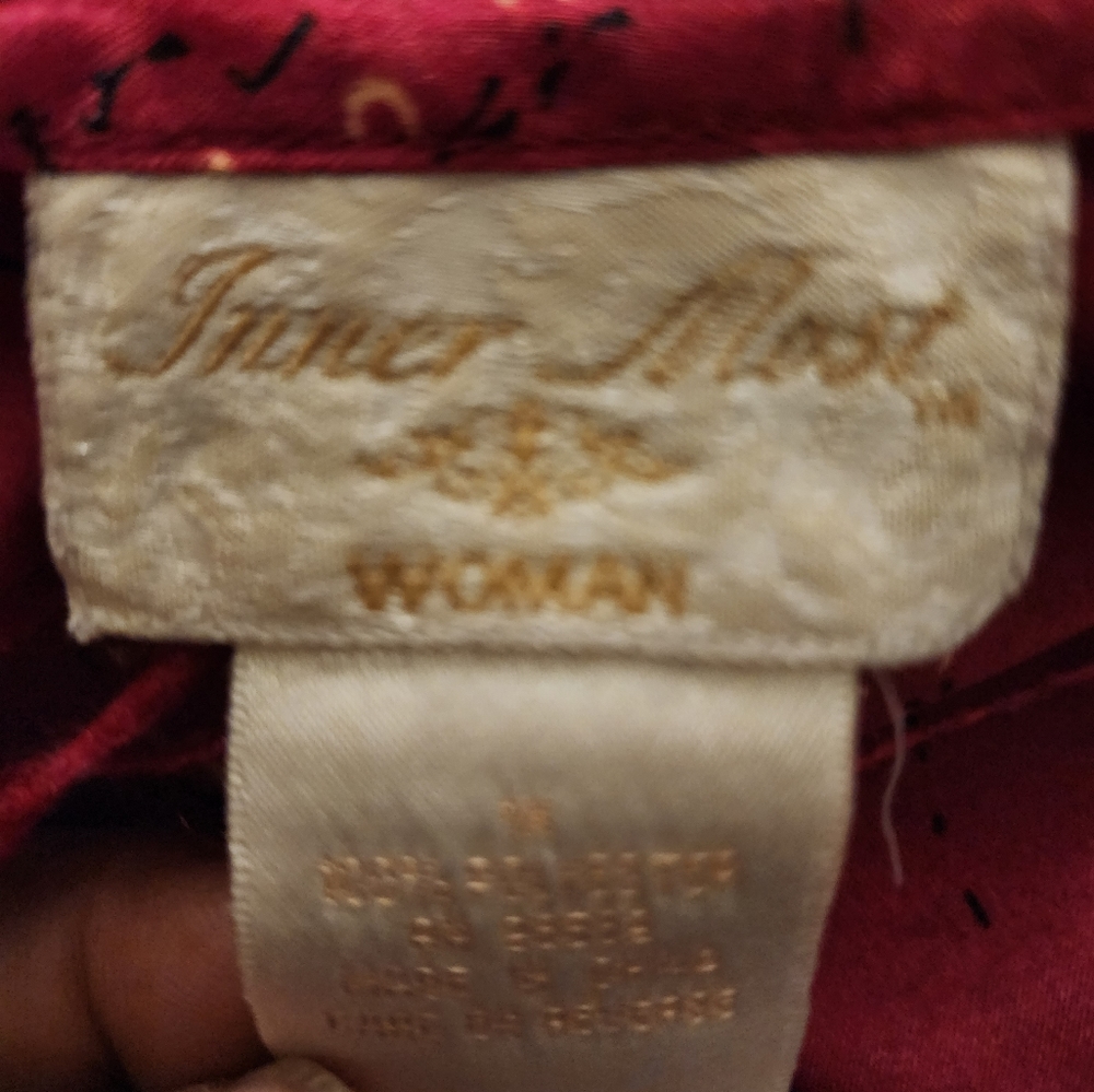 Women's Robe & Gown - Picture 14 of 14